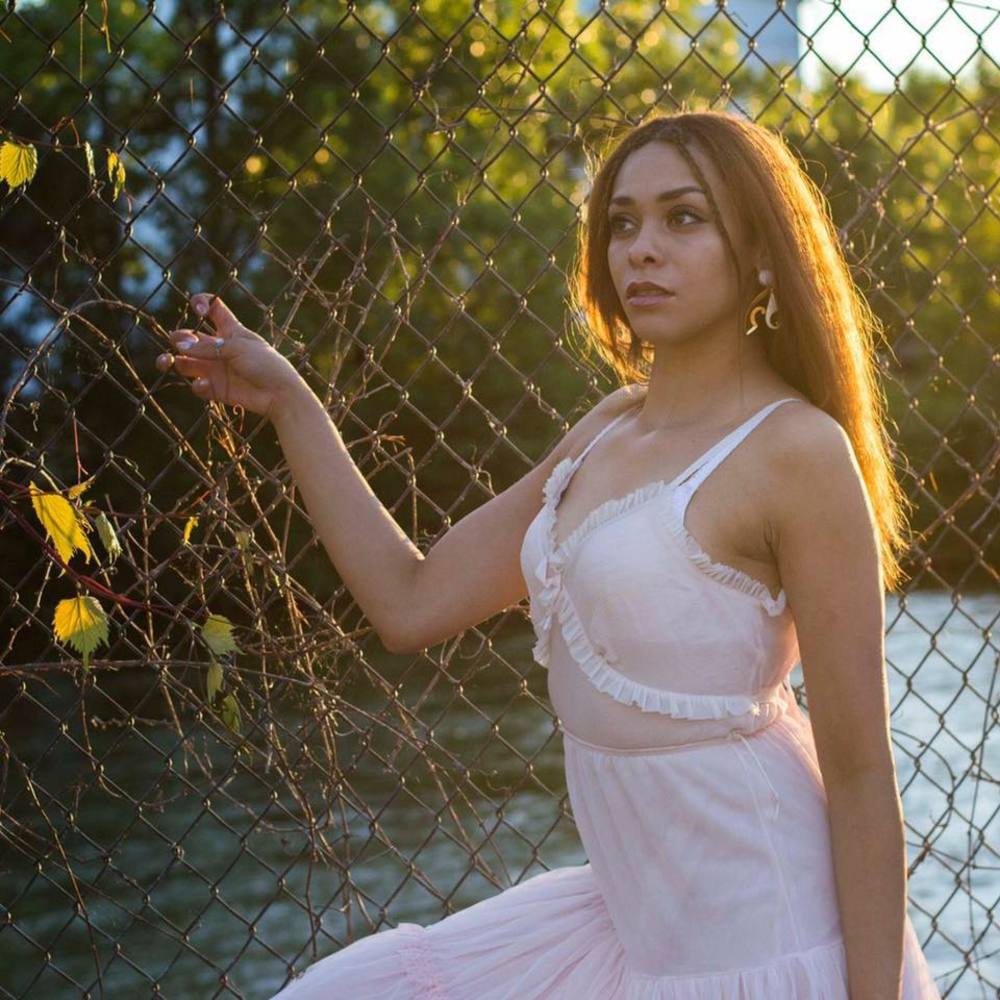 Meet your Posher, April